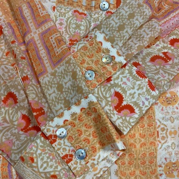 Rose + Olive Button Down Geometric Shirt size Large - Picture 5 of 9